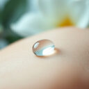 Zmarszczki a odwodnienie skóry – checklista: jak wdrożyć, łączyć i uniknąć pieczenia